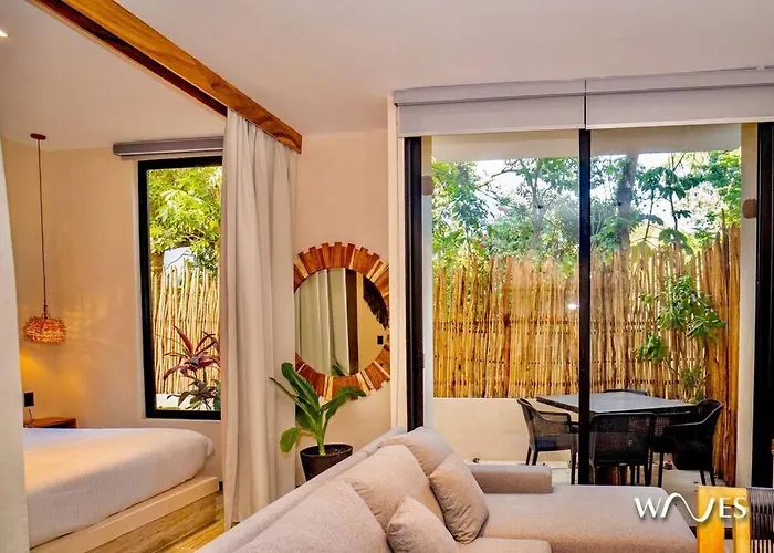 Natural Lighted Boho Chic Studio With Private Pool By Waves